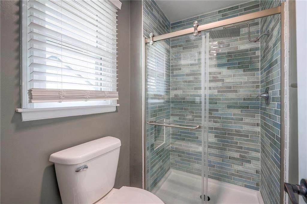 4017 NE Woodridge Drive — photo 35