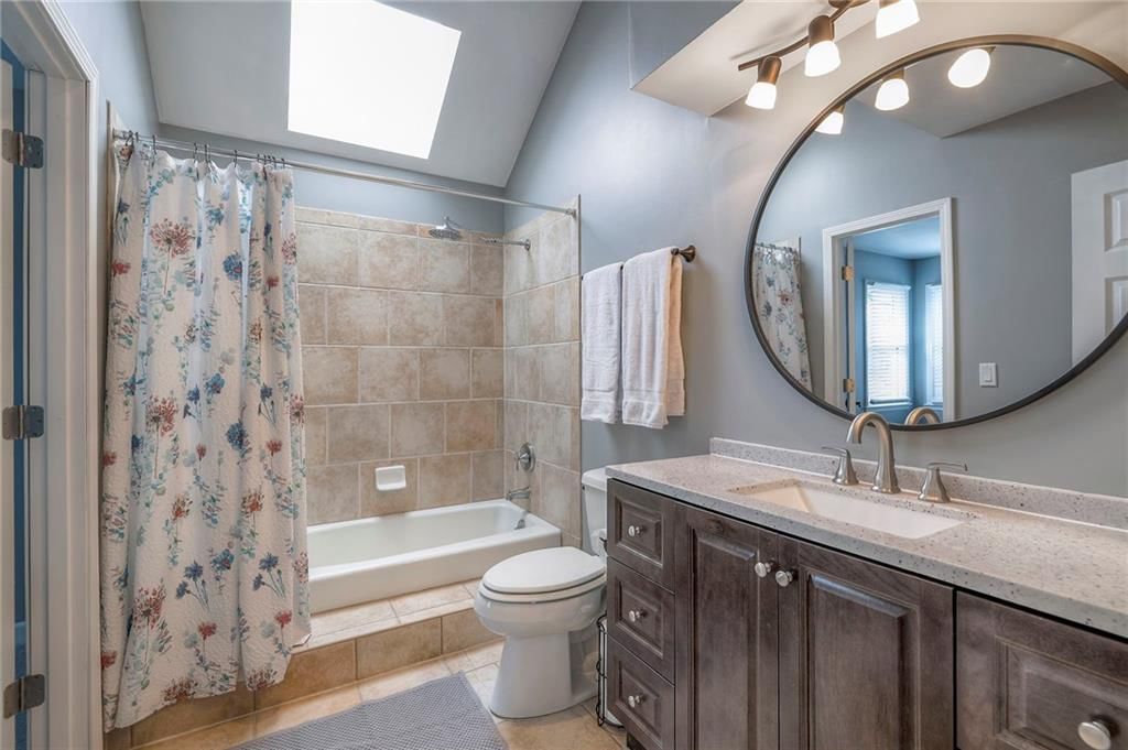 4017 NE Woodridge Drive — photo 38