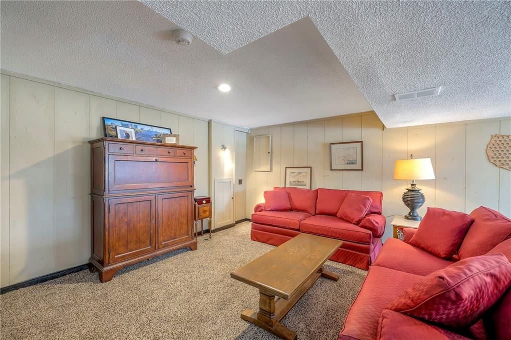 4017 NE Woodridge Drive — photo 42