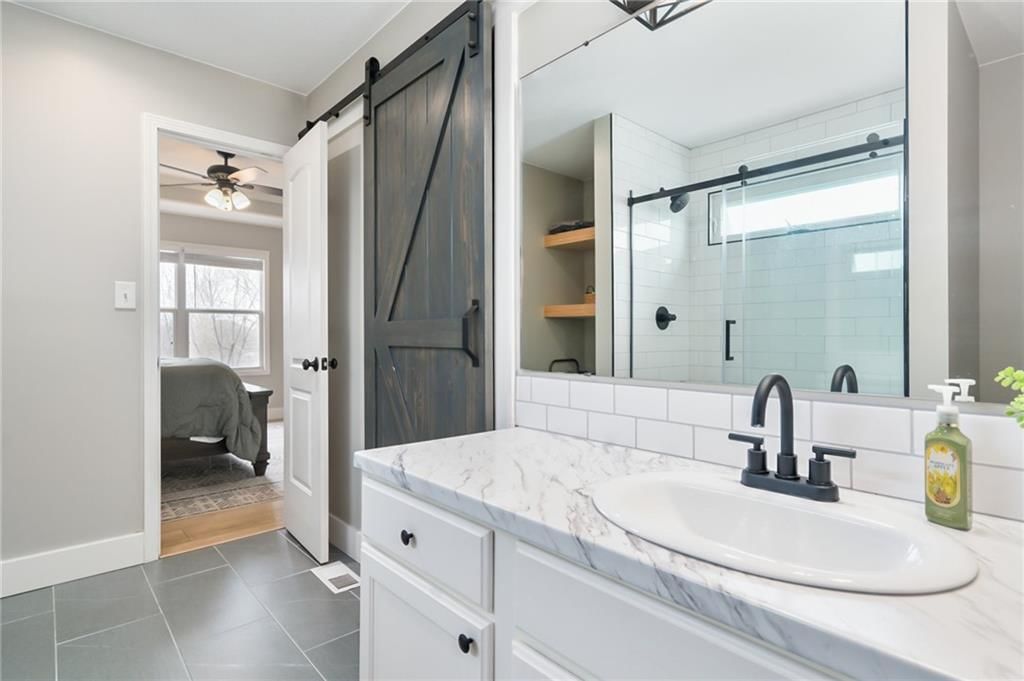 111 W 27th Street — photo 29