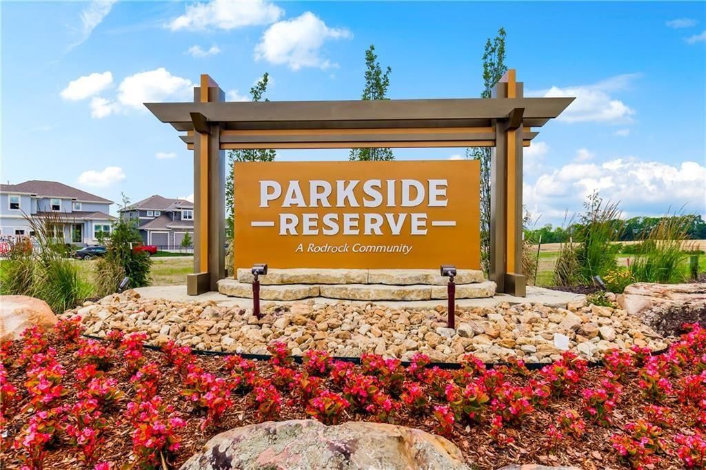 15381 W 168th Place, Olathe, KS