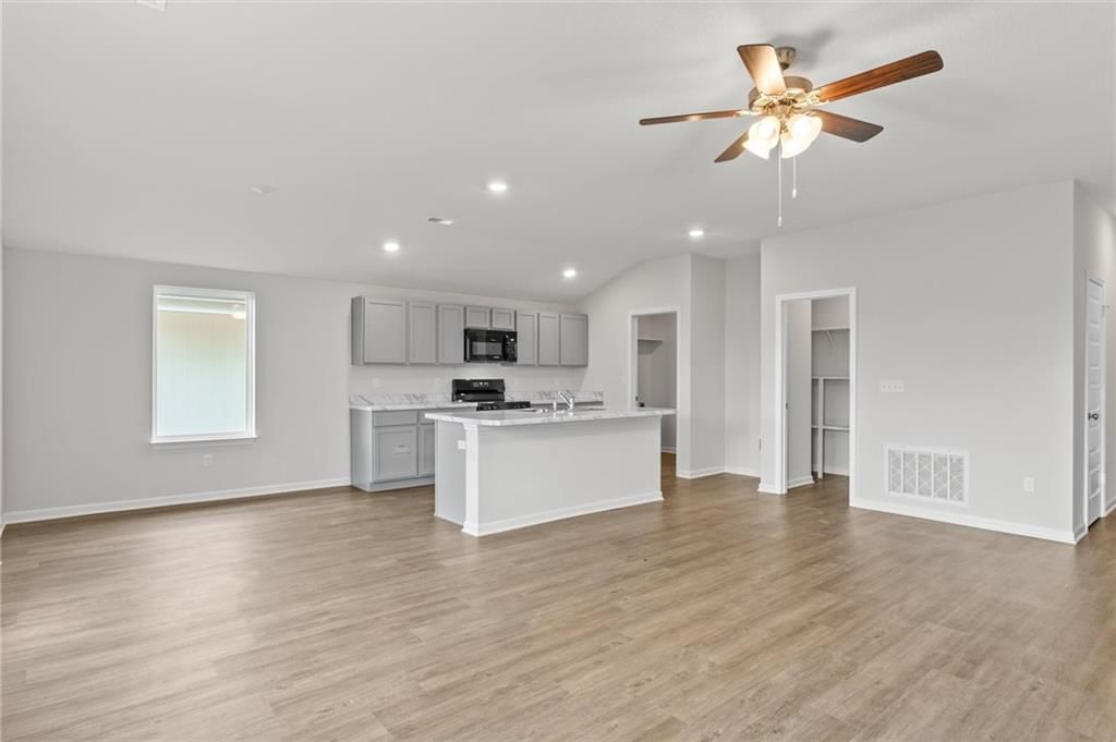 616 W Lanesfield Street — photo 12