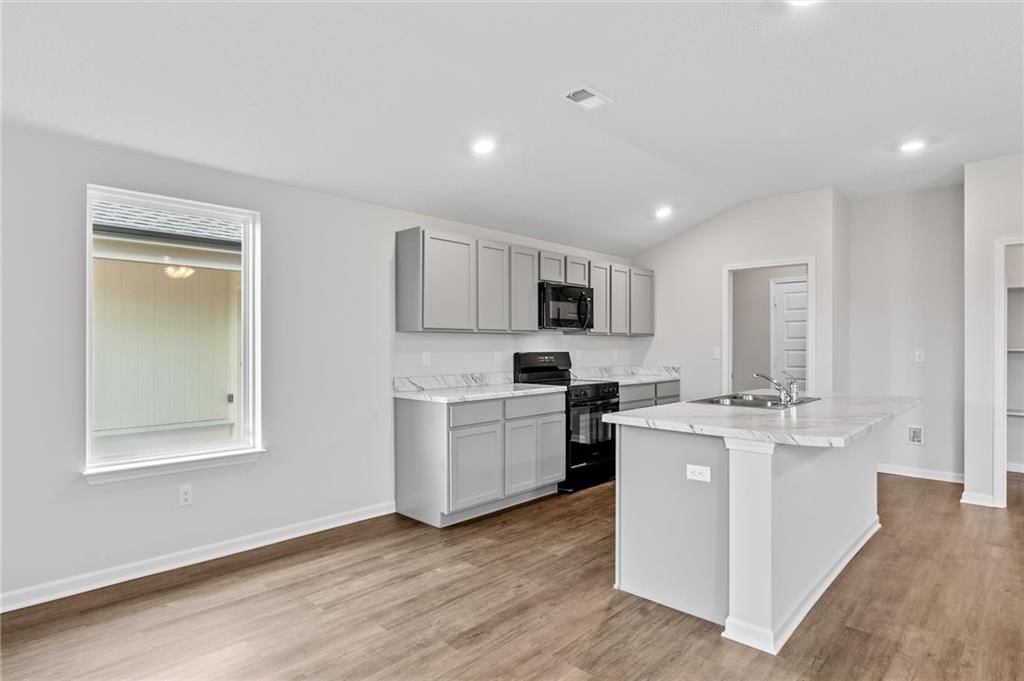 616 W Lanesfield Street — photo 13