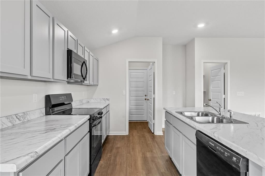 616 W Lanesfield Street — photo 14