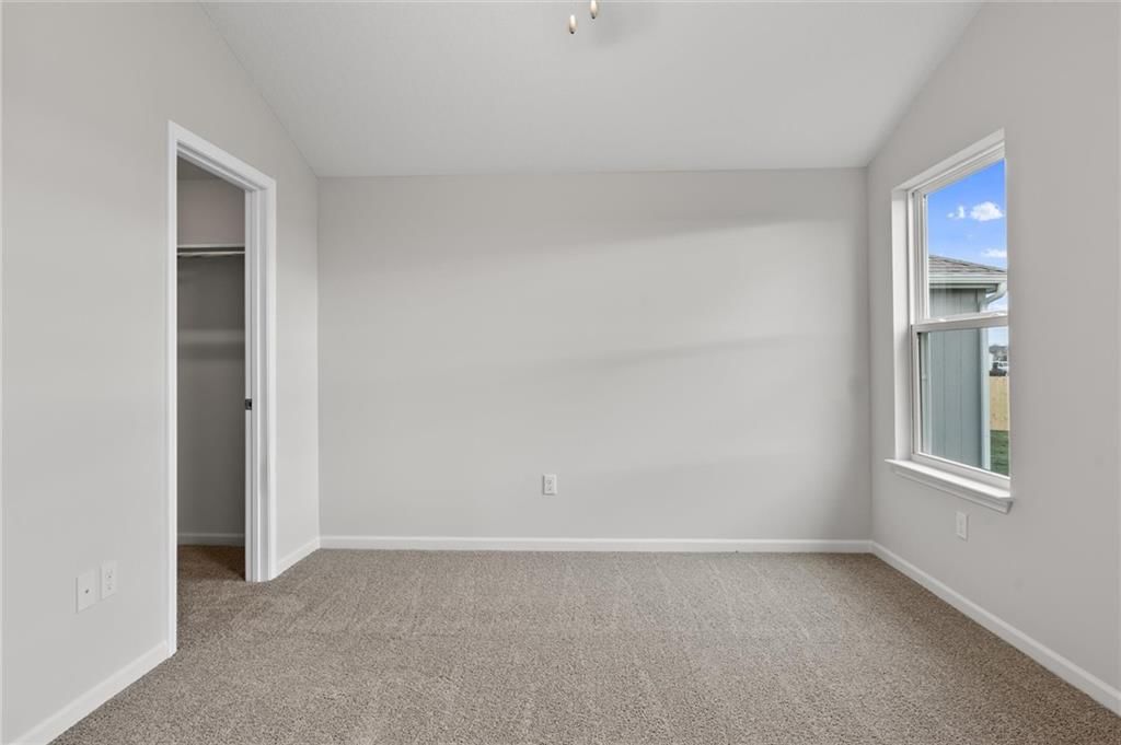 616 W Lanesfield Street — photo 20