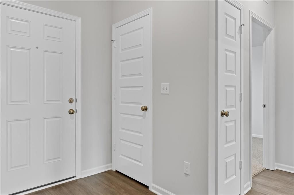 616 W Lanesfield Street — photo 3