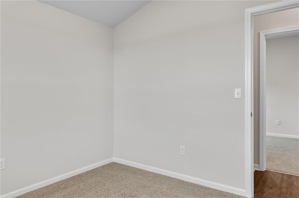 616 W Lanesfield Street — photo 8