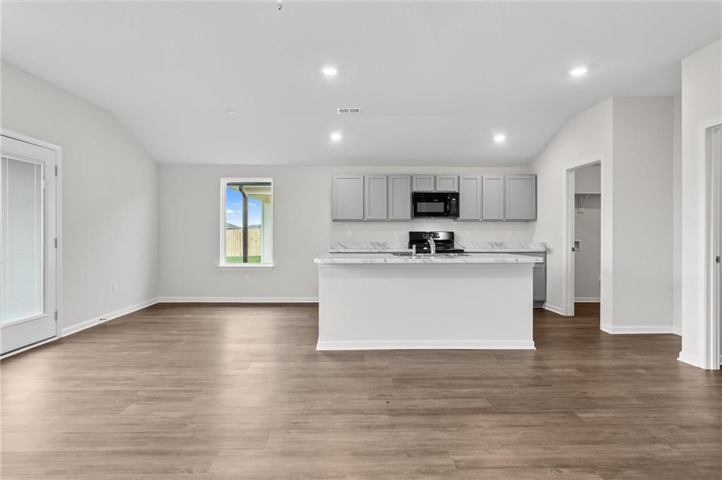 616 W Lanesfield Street — photo 10