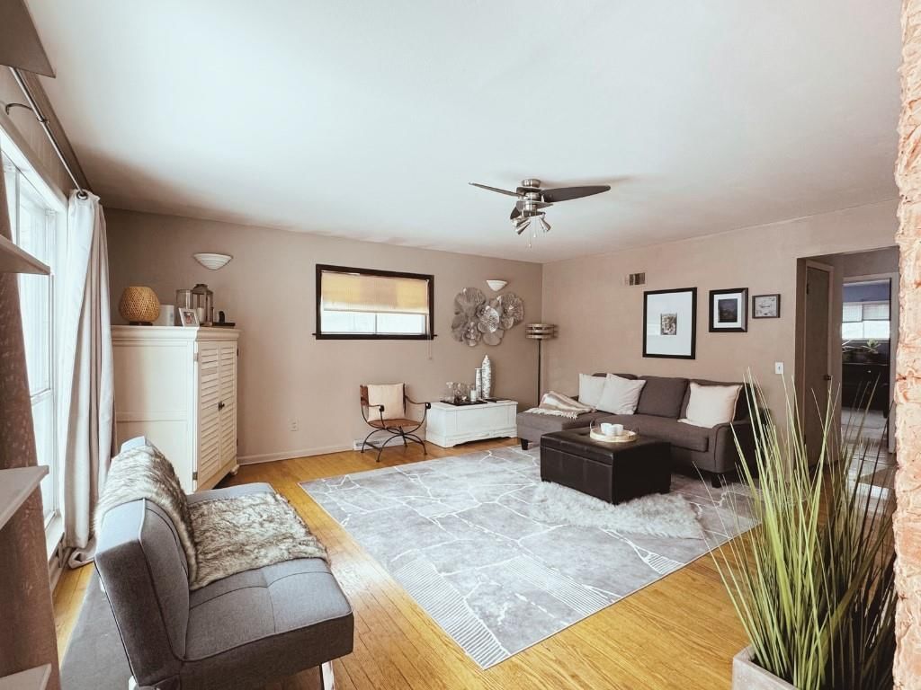 1703 NE 76th Terrace — photo 3