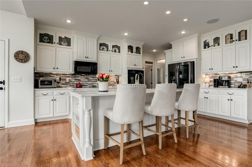 10025 Warwick Street — photo 14