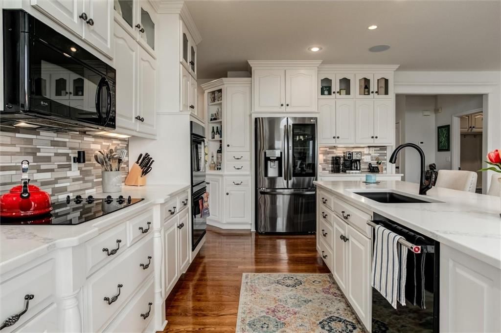 10025 Warwick Street — photo 18