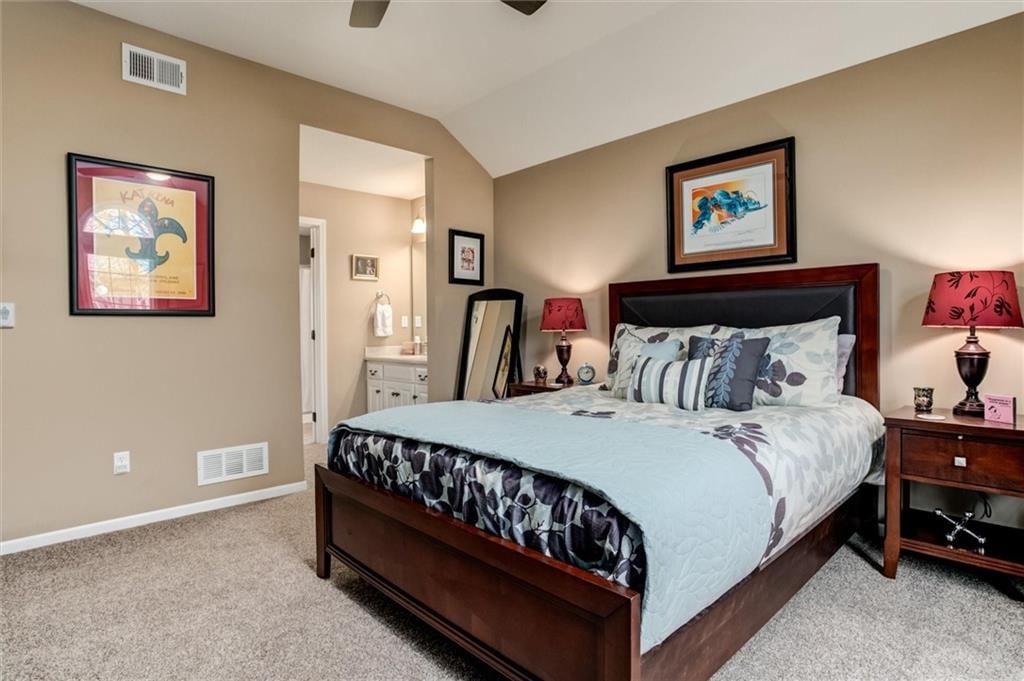 10025 Warwick Street — photo 24