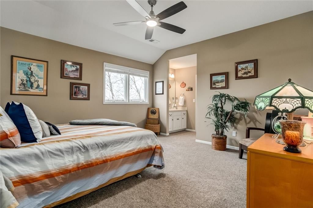 10025 Warwick Street — photo 29