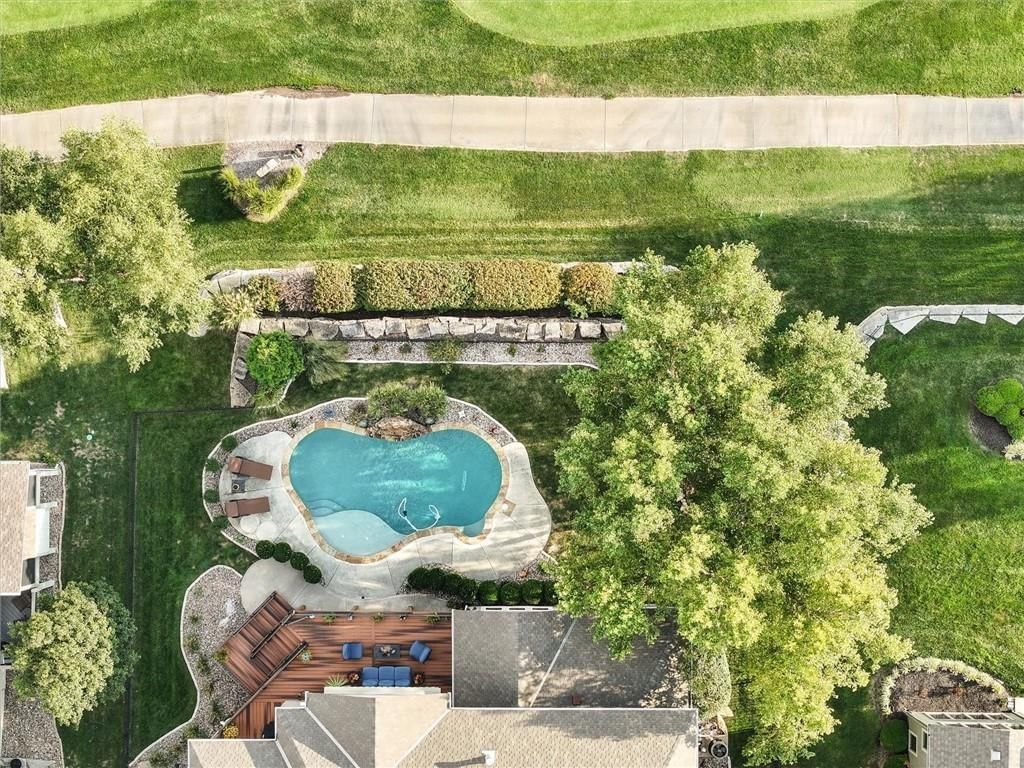 10025 Warwick Street — photo 4