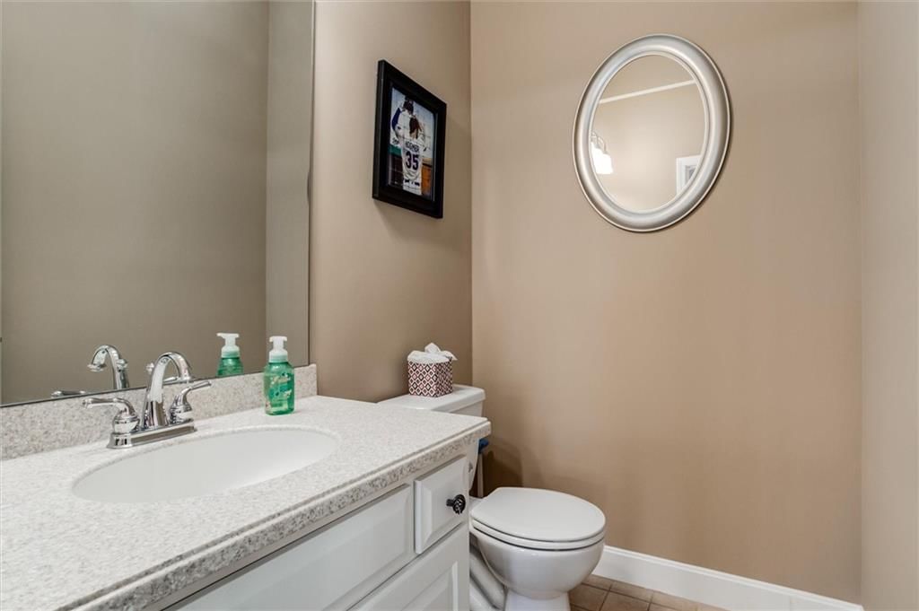 10025 Warwick Street — photo 45
