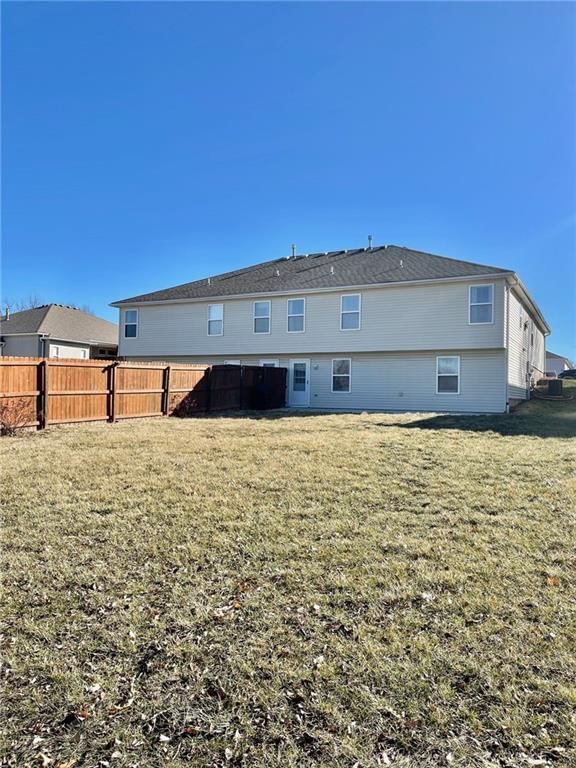 8522 Vassar Avenue — photo 32