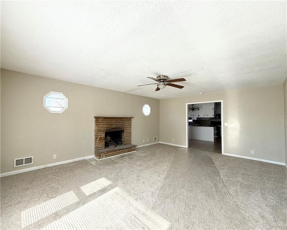 202 E Short Avenue — photo 2