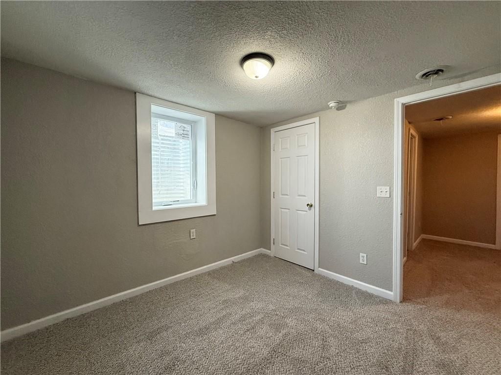 202 E Short Avenue — photo 21
