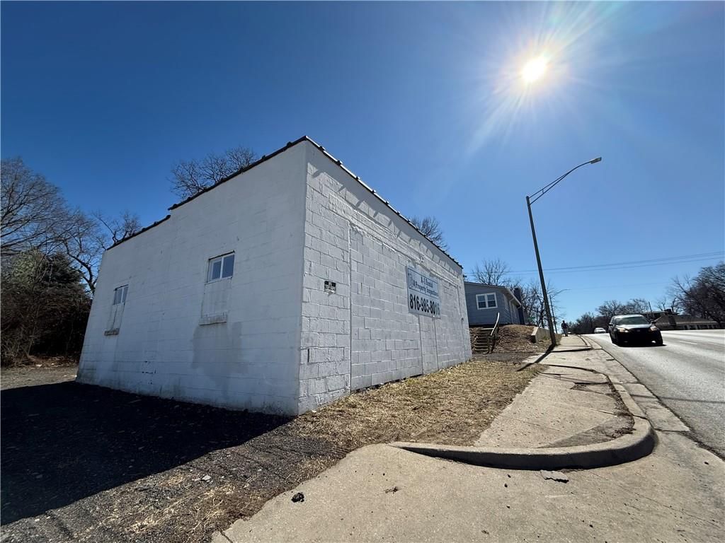 202 E Short Avenue — photo 26