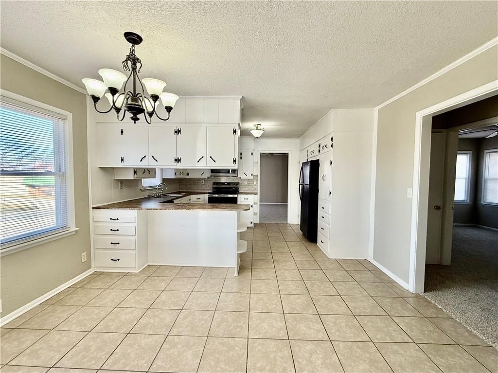 202 E Short Avenue — photo 4