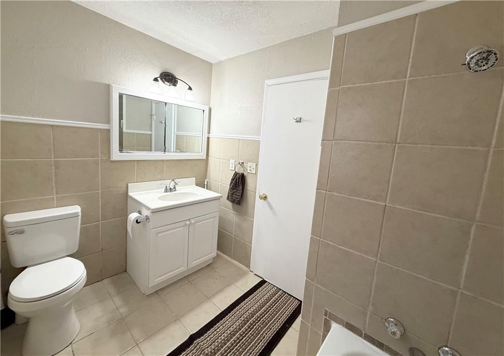 202 E Short Avenue — photo 9