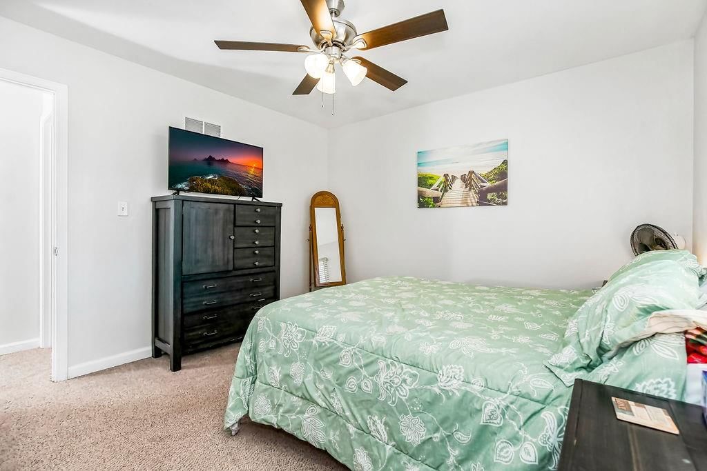 1215 NW Kingston Drive — photo 13