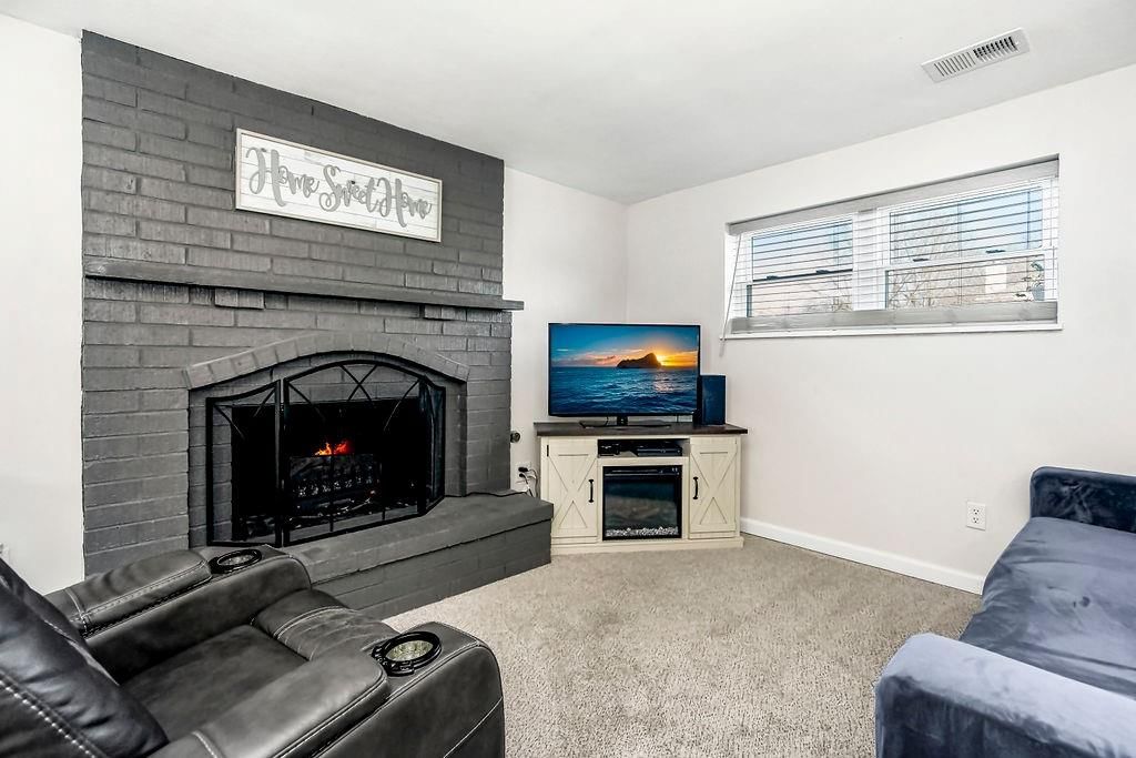1215 NW Kingston Drive — photo 21