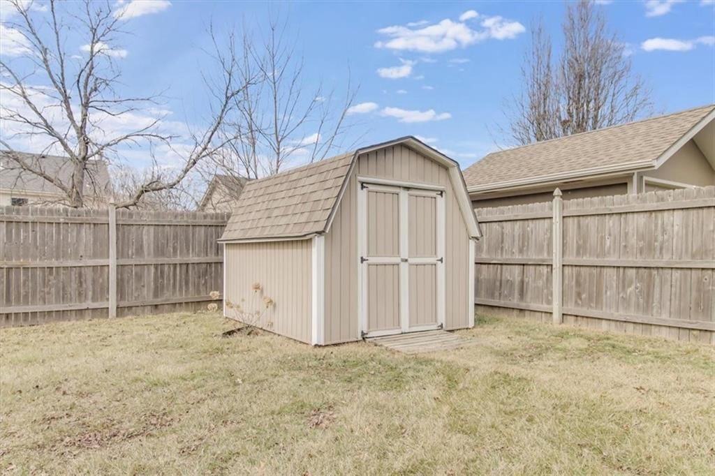 712 Furlong Drive — photo 25