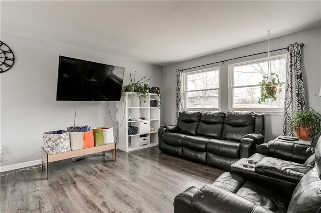 24502 W 85th Terrace — photo 3