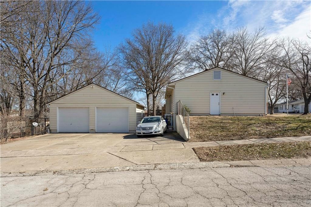 805 South Summit Circle — photo 25