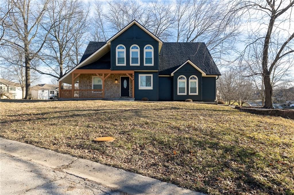 916 SW Richwood Drive — photo 2