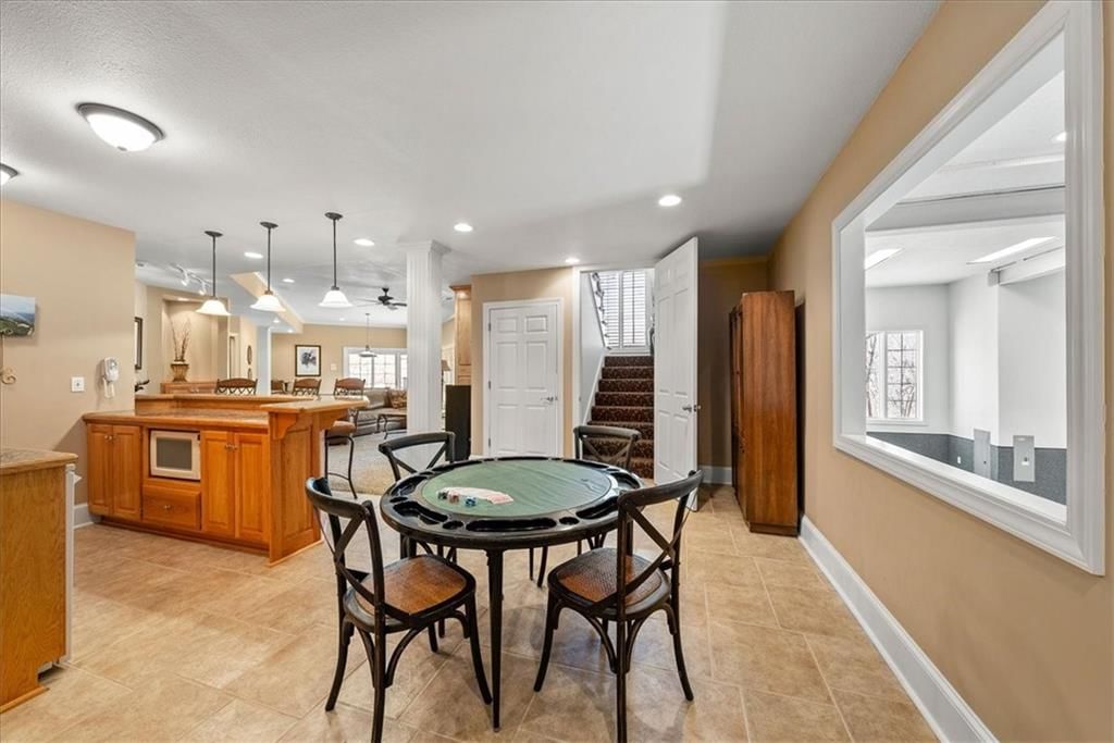 300 NW Lakewood Boulevard — photo 41
