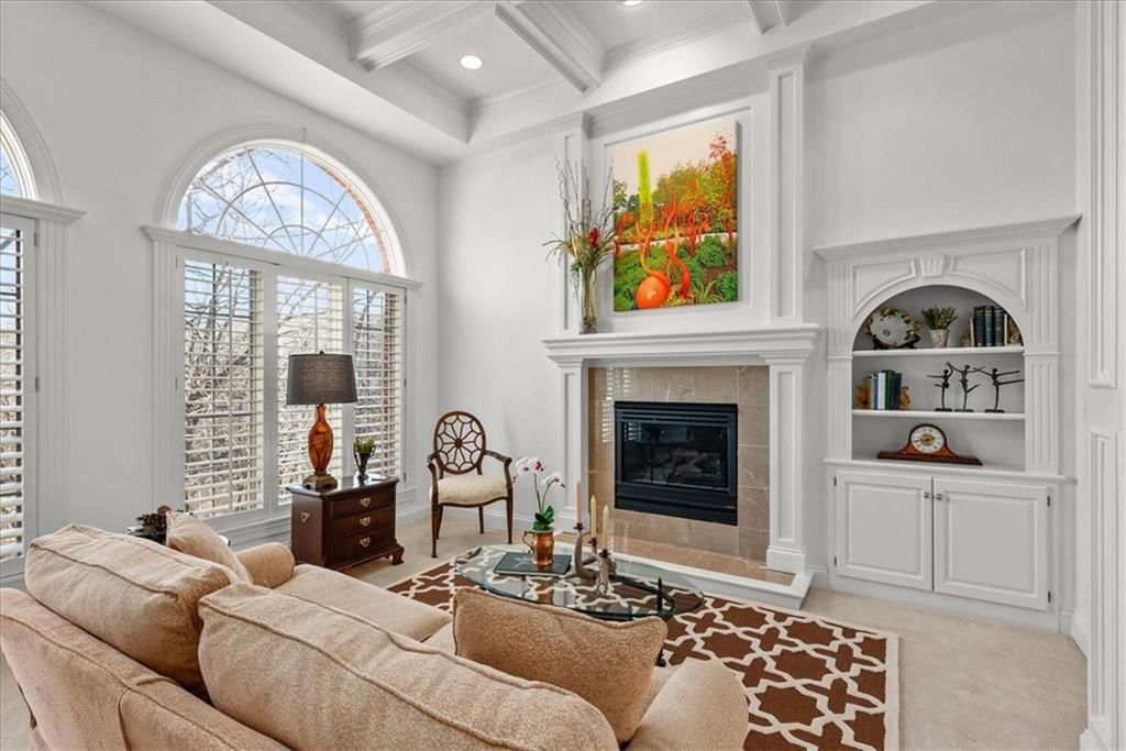 300 NW Lakewood Boulevard — photo 10