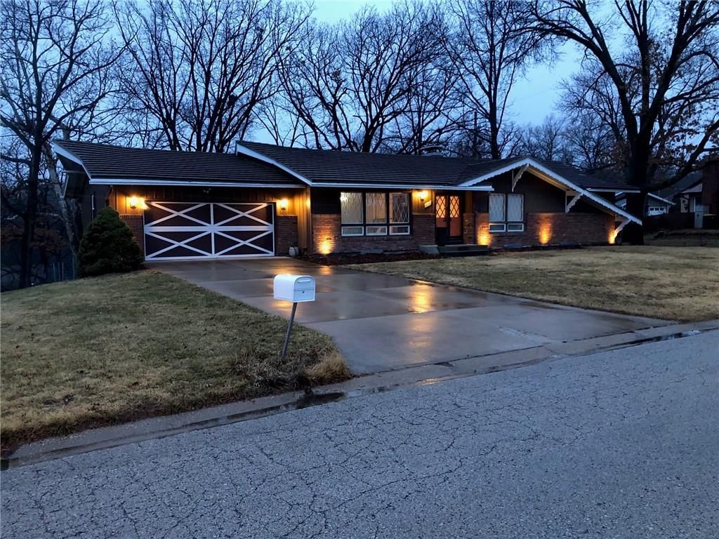 6108 NW Webb Circle — photo 25