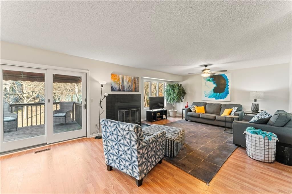 336 Lakeside Drive — photo 15