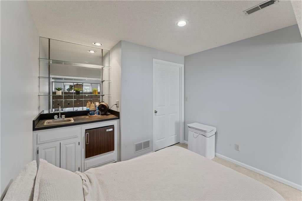 336 Lakeside Drive — photo 36
