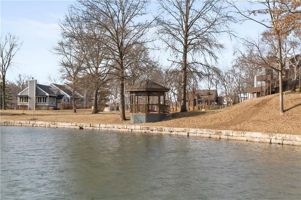 336 Lakeside Drive — photo 52