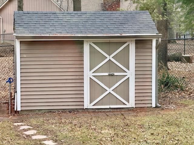 1505 Lexington Lane — photo 16