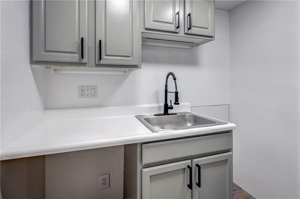 4003 E 106th Terrace — photo 15