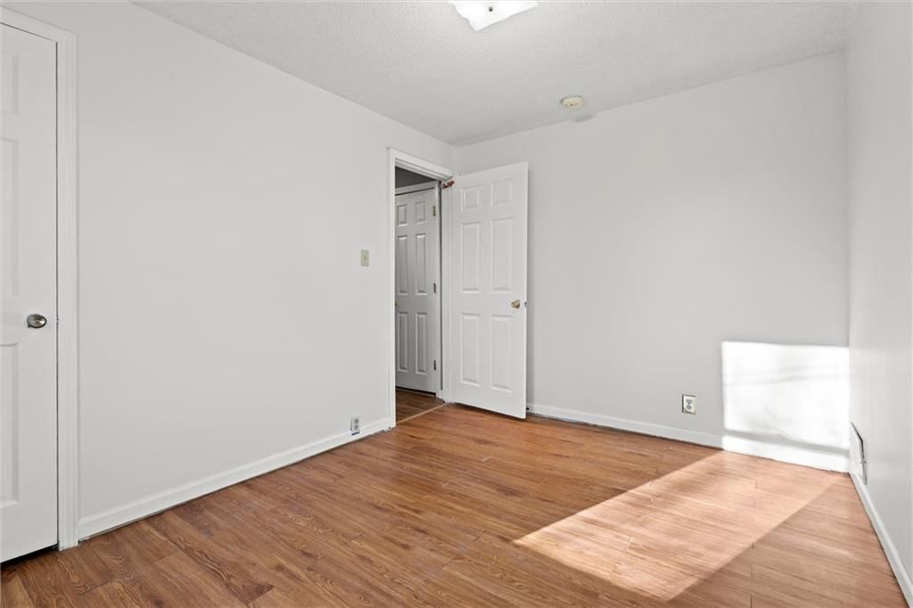 7914 Riverview Avenue — photo 19