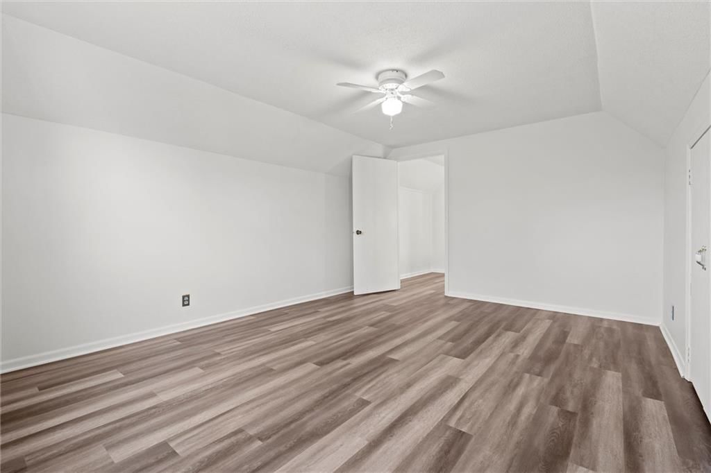 7914 Riverview Avenue — photo 23