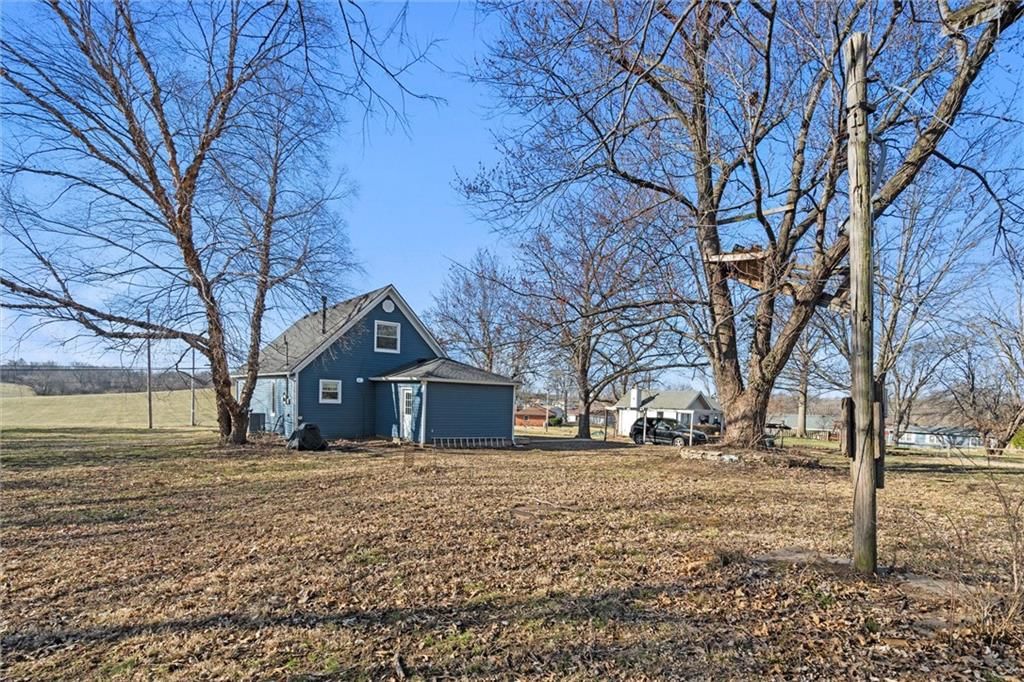 7914 Riverview Avenue — photo 34