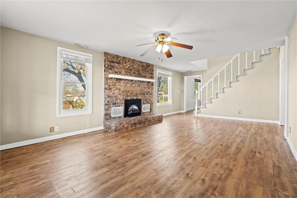 7914 Riverview Avenue — photo 5