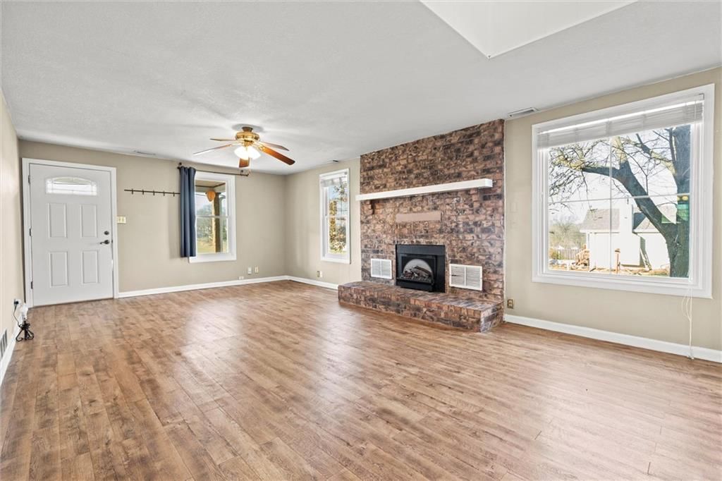 7914 Riverview Avenue — photo 8