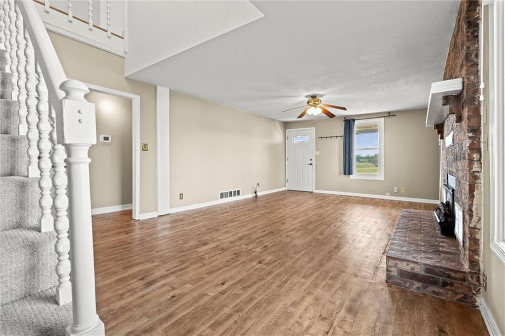 7914 Riverview Avenue — photo 9