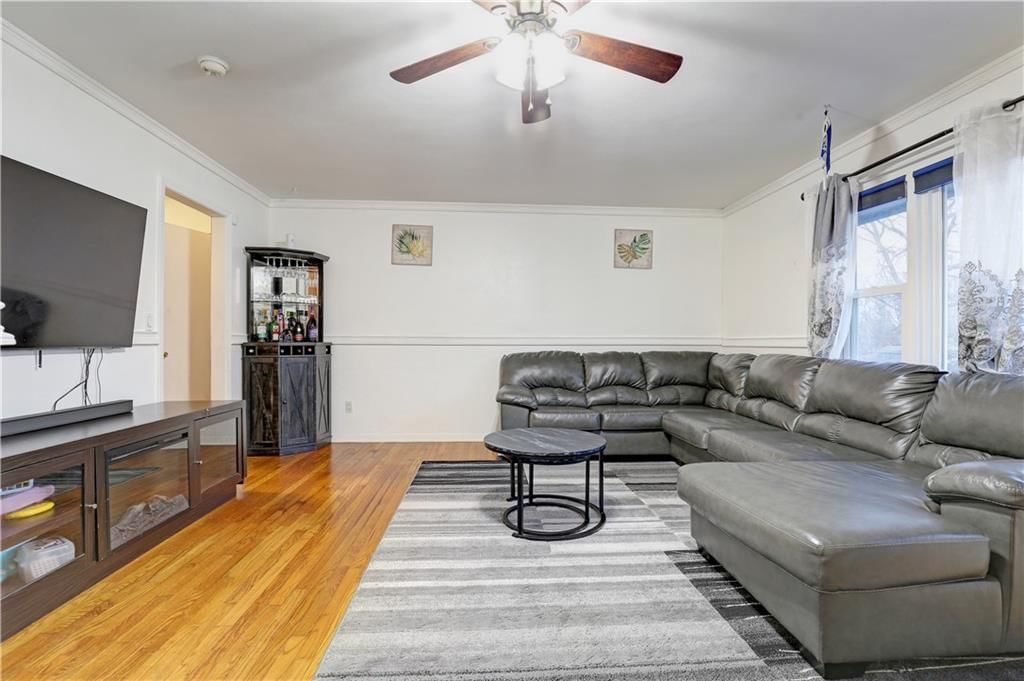 8419 Spring Valley Road — photo 10