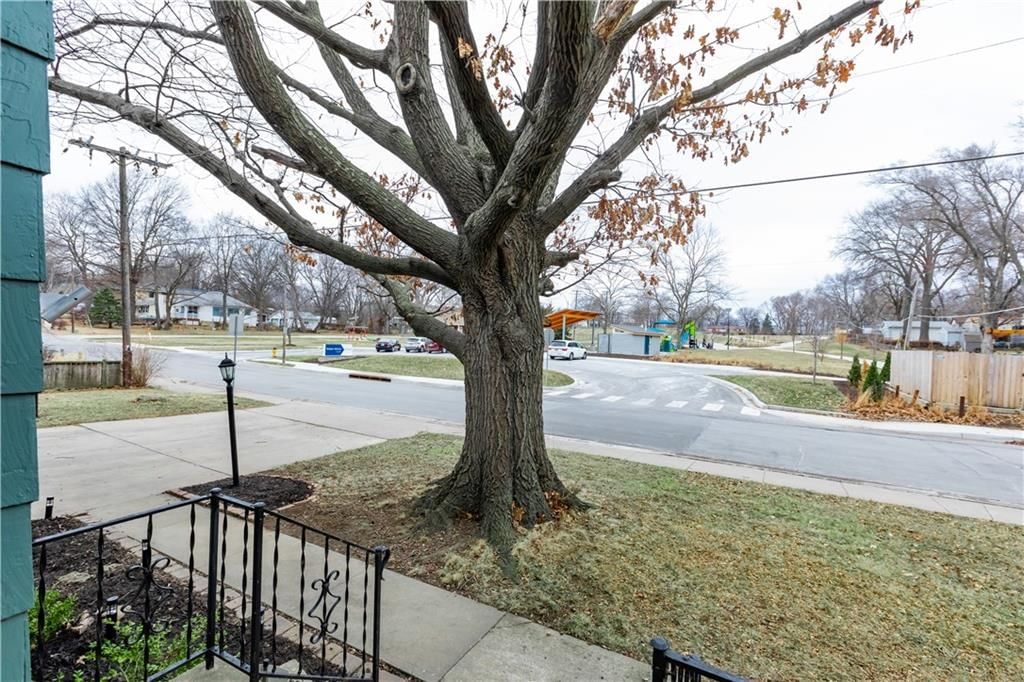 5300 OUTLOOK Street — photo 24