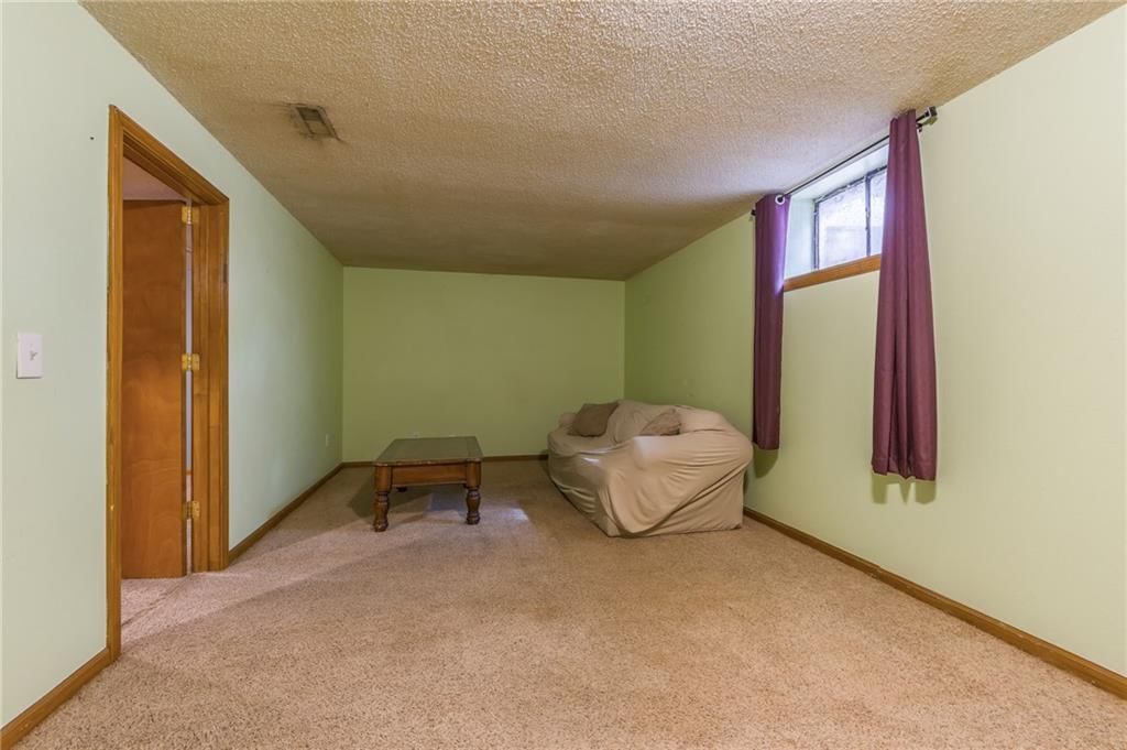 212 N Home Avenue — photo 20