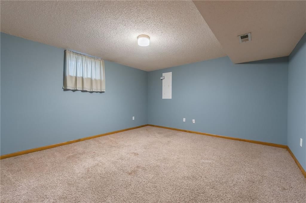 212 N Home Avenue — photo 21