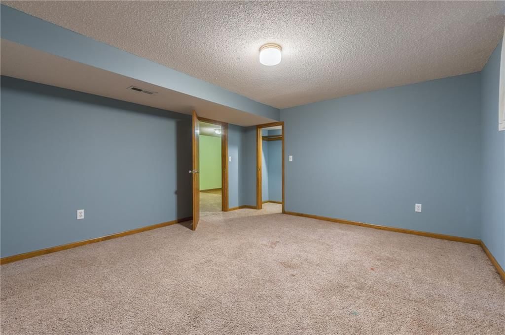 212 N Home Avenue — photo 22